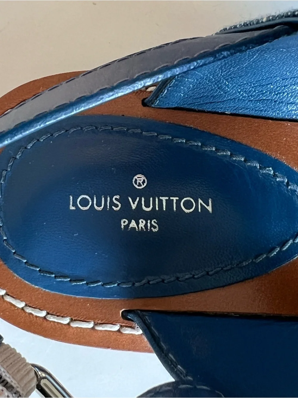 LOUIS VUITTON Starboard Flat Thong Sandal in Blue Monogram Denim ๐ Size 38 - Picture 4 of 16
